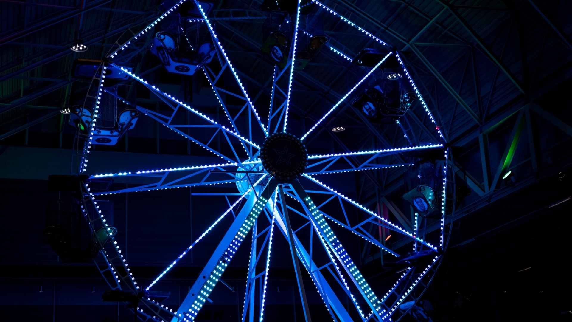 ALL THE REASONS YOU WILL LOVE NOLA CHRISTMAS FEST IN 2024 17 Vixen View Ferris Wheel at NOLA Christmas Fest